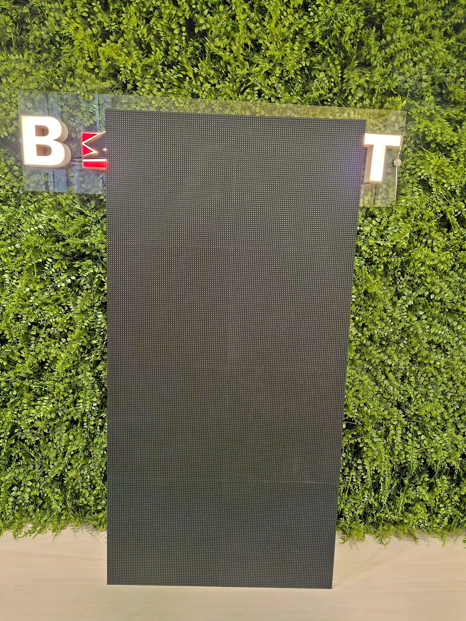 Painel de LED P3.91 Indoor Curvo 50x100, foto 2 de 6