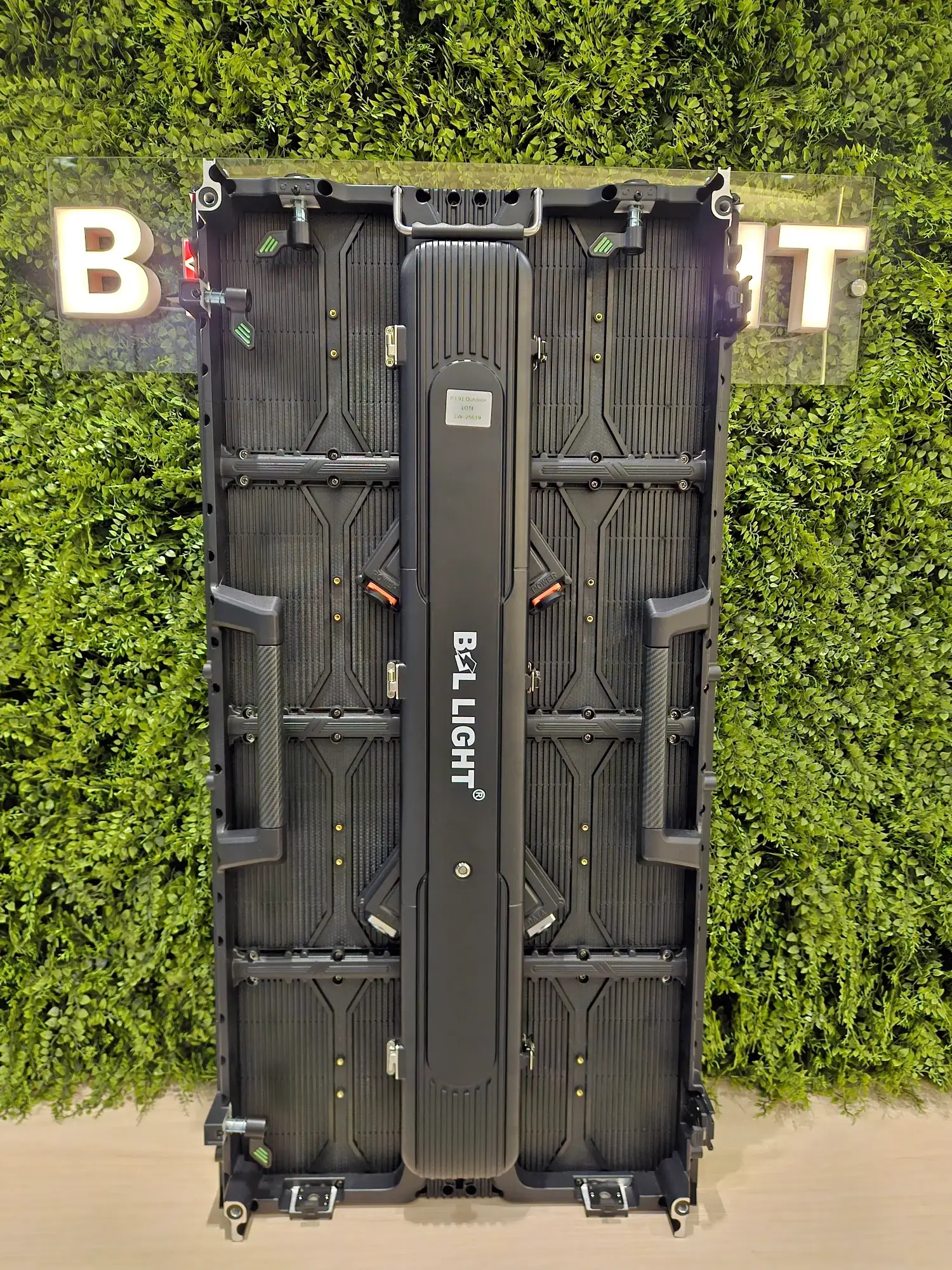 Painel de LED P3.91 Outdoor 50x100