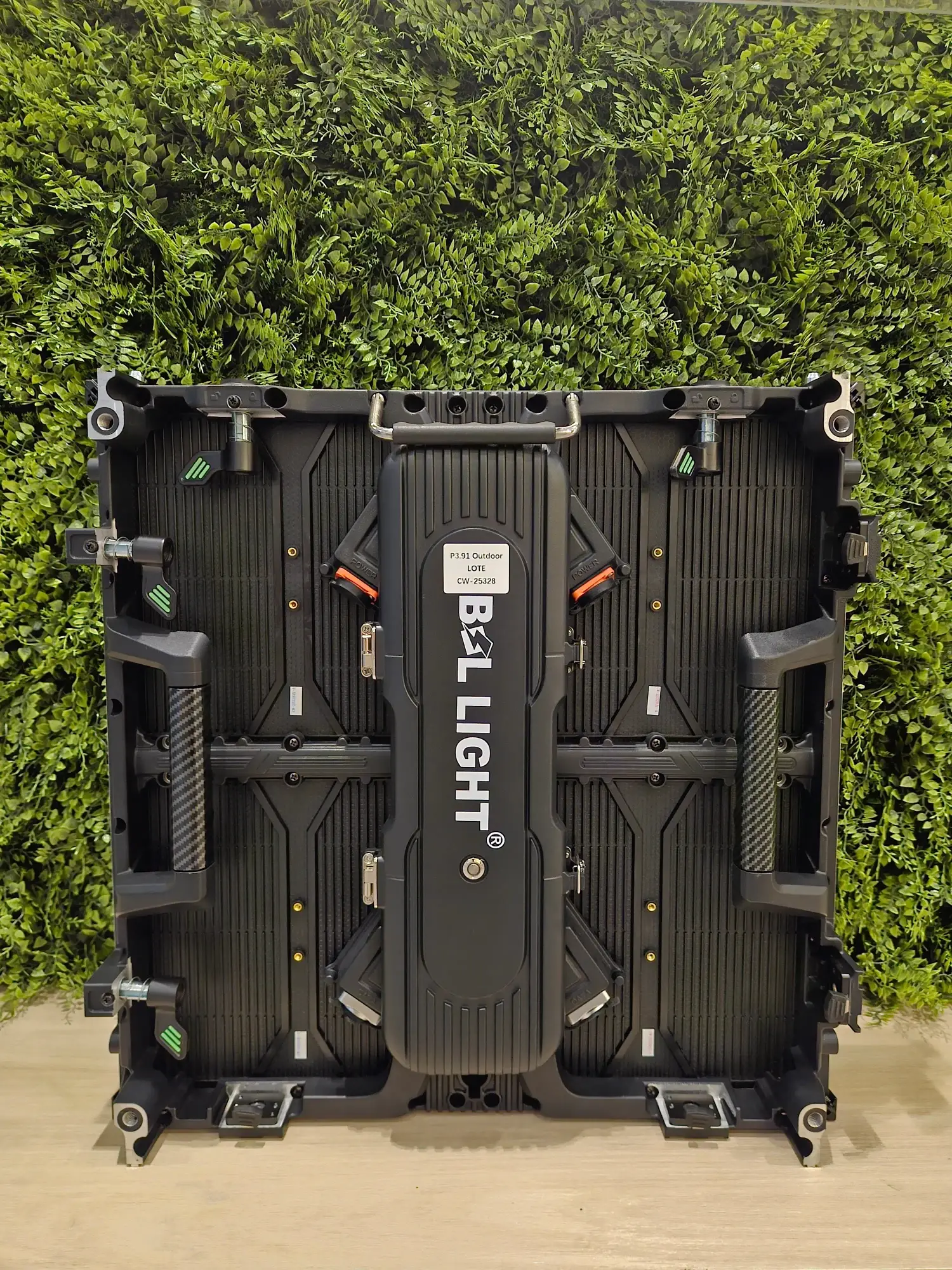 Painel de LED P3.91 Outdoor 50x50, foto 2 de 3